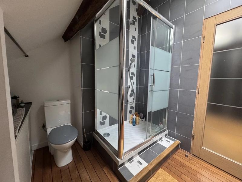 Appartement - 81 m² - 3 pièces