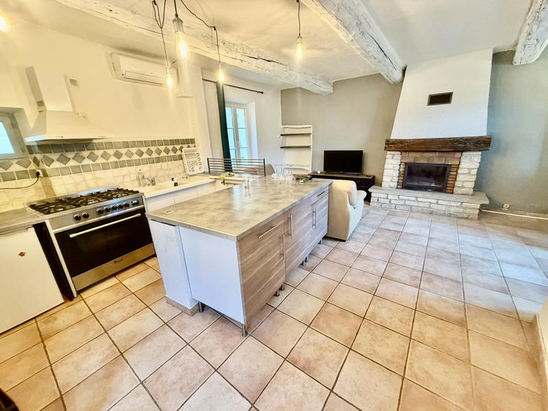 Maison de village - 90 m² - 3 pièces