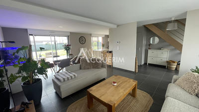 Maison - 103 m² - 4 pièces