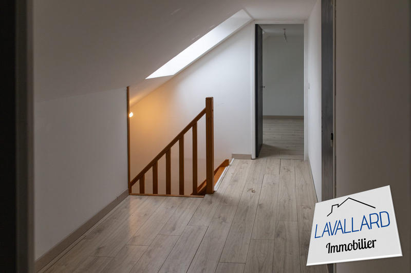 Maison - 92 m² - 6 pièces