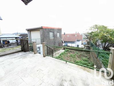 Maison - 106 m² - 5 pièces