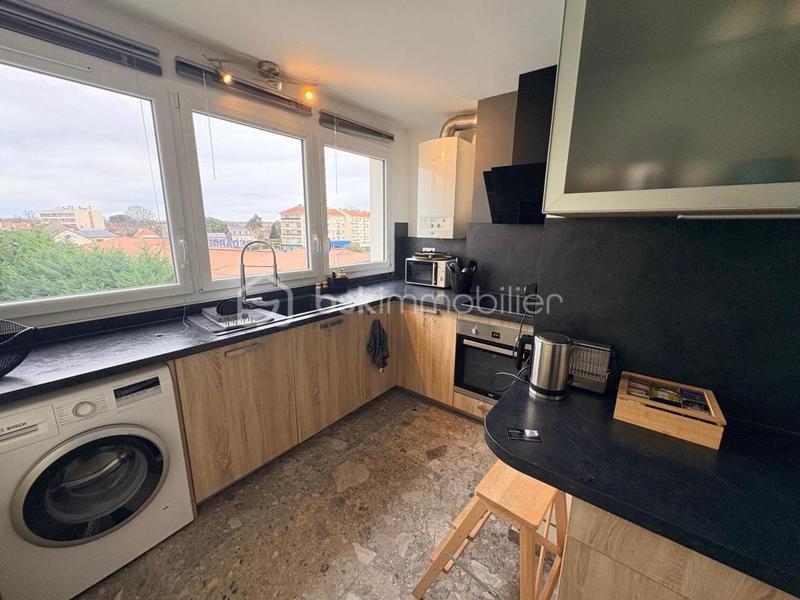 Appartement - 77 m² - 3 pièces