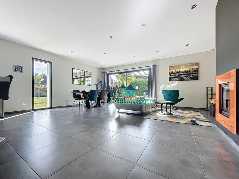 Maison contemporaine - 167 m² - 6 pièces