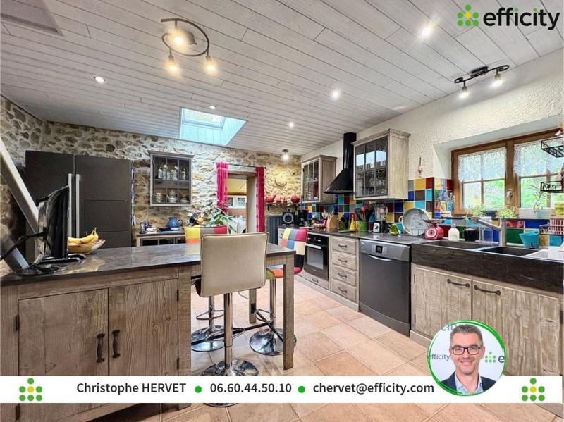 Maison - 147 m² - 5 pièces