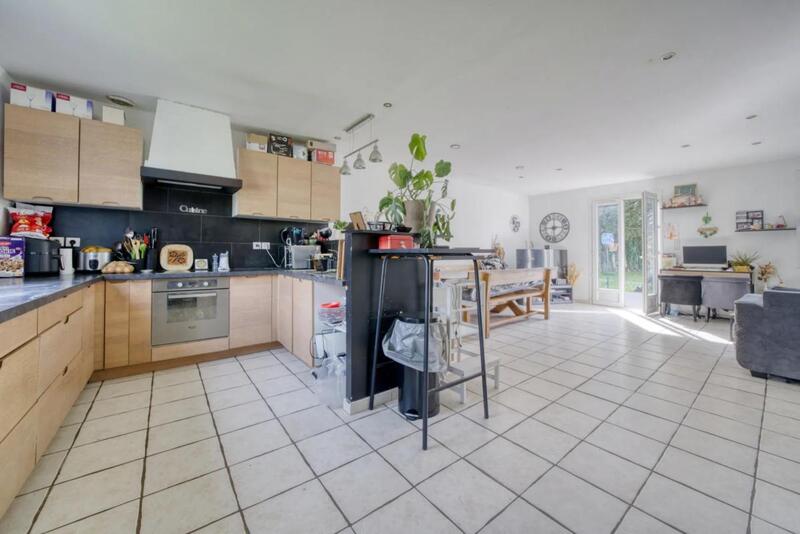 Maison - 85 m² - 4 pièces