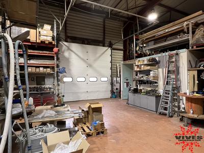 Entrepôt - 800 m²