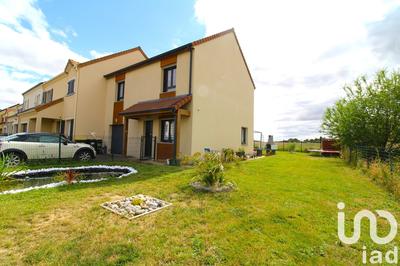 Maison - 92 m² - 6 pièces