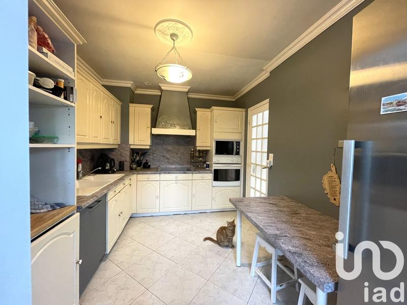 Maison - 143 m² - 7 pièces