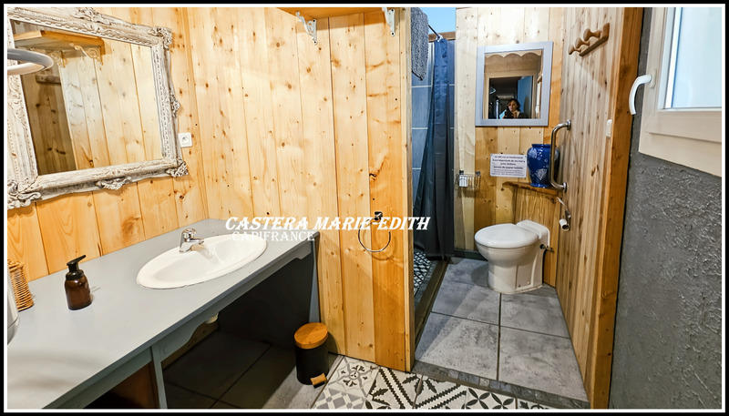 Propriété - 500 m² - 26 pièces