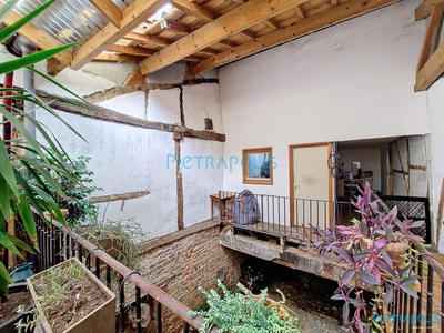 Maison ancienne - 210 m² - 5 pièces