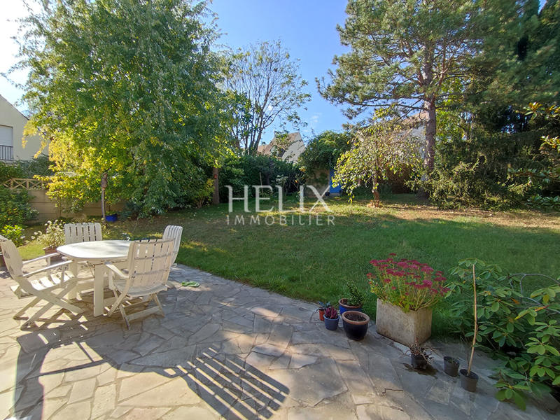 Maison - 153 m² - 7 pièces