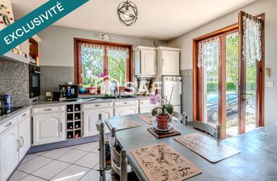 Maison - 102 m² - 5 pièces