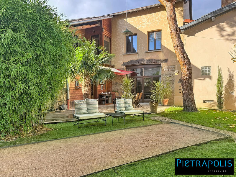 Maison - 170 m² - 6 pièces