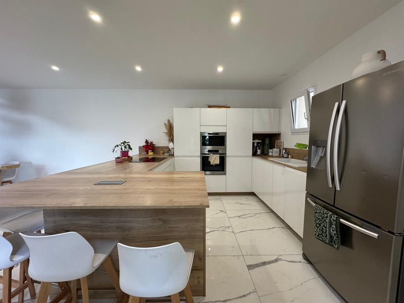 Maison - 182 m² - 5 pièces