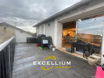 Appartement - 100 m² - 4 pièces