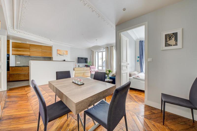 Appartement - 100 m² - 4 pièces