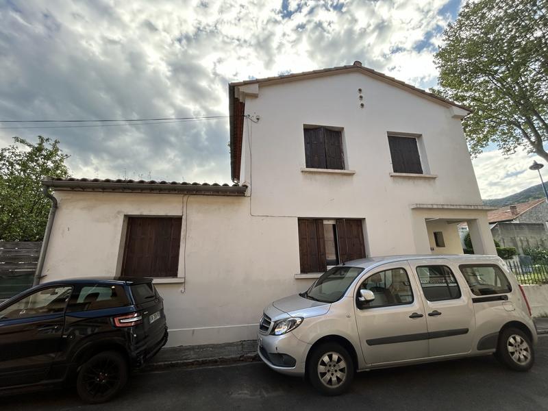 Maison traditionnelle - 80 m² - 5 pièces