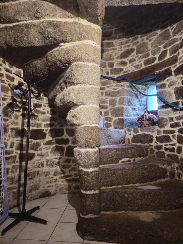 Maison - 204 m² - 8 pièces