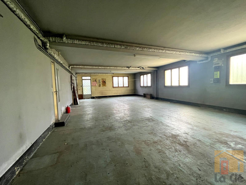 Maison - 180 m² - 6 pièces