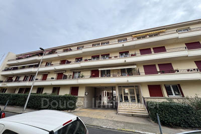 Parking / Garage - 14 m²