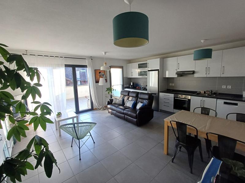 Appartement - 64 m² - 3 pièces