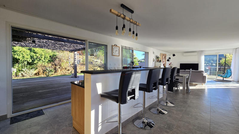 Villa - 179 m² - 7 pièces