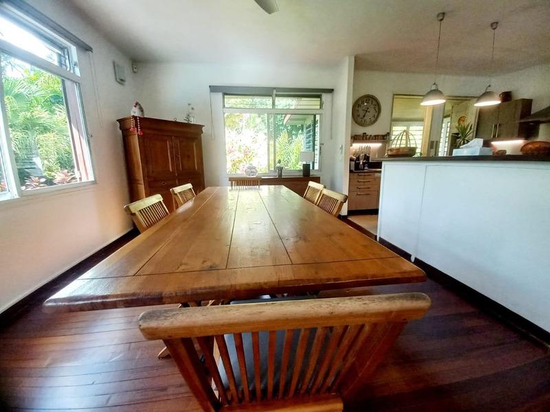 Villa - 257 m² - 9 pièces