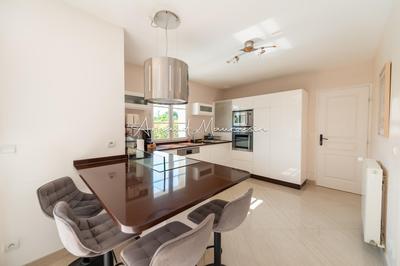 Maison - 162 m² - 6 pièces