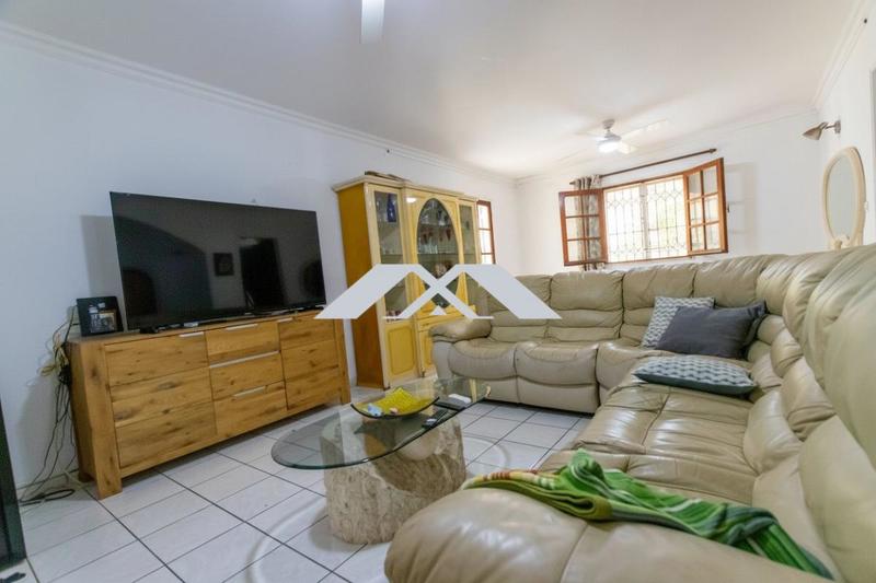 Maison - 208 m² - 6 pièces