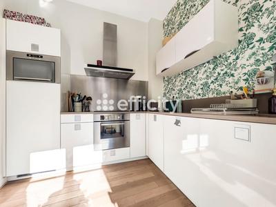 Appartement - 92 m² - 3 pièces