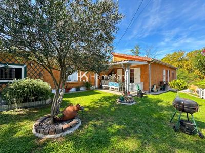 Maison - 158 m² - 6 pièces