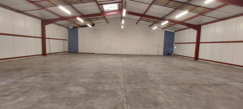 Local commercial - 388 m² - 1 pièce