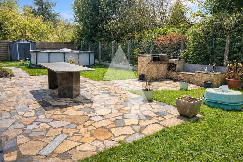 Maison - 156 m² - 8 pièces