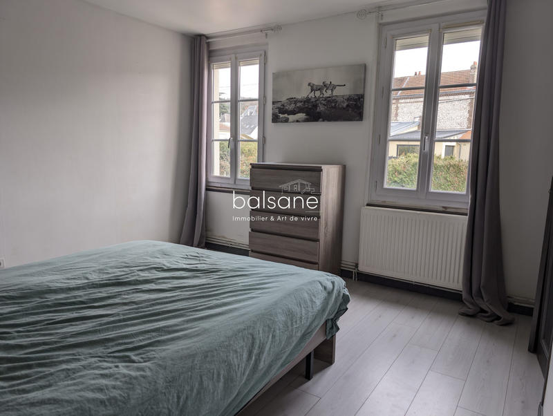 Maison - 99 m² - 5 pièces