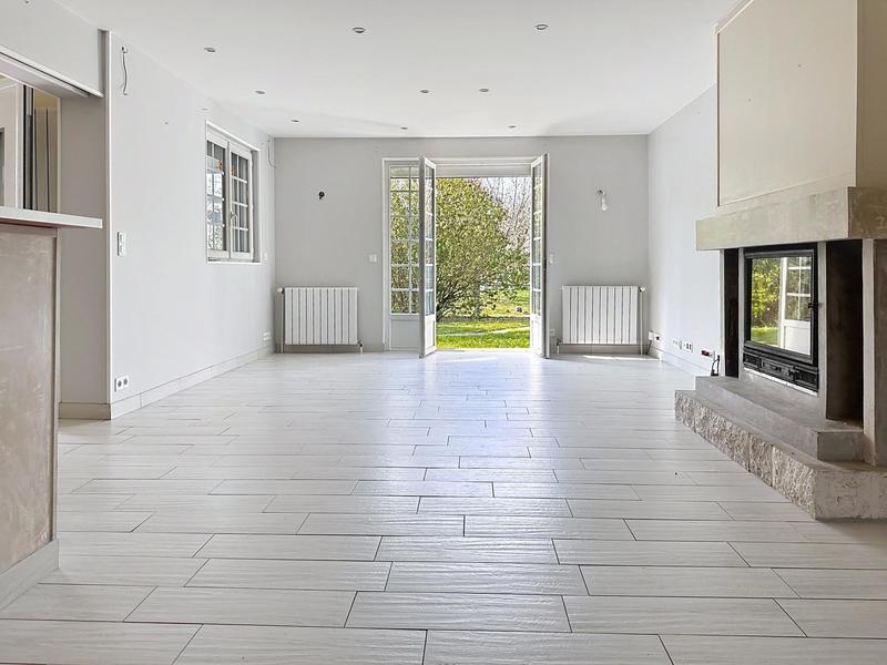 Maison - 196 m² - 8 pièces