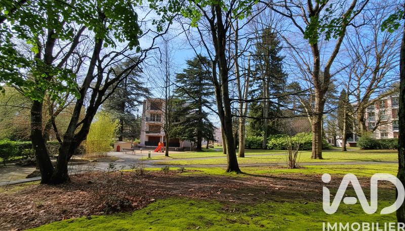 Appartement - 85 m² - 4 pièces