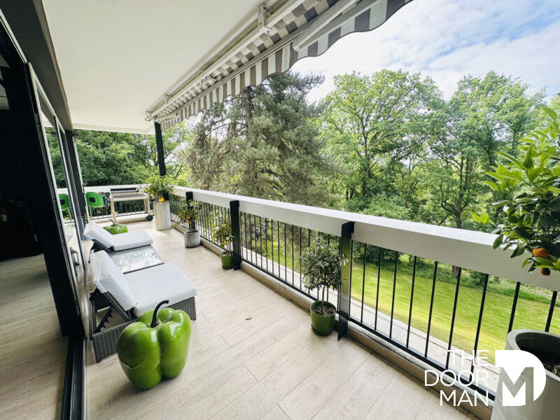 Appartement - 140 m² - 6 pièces