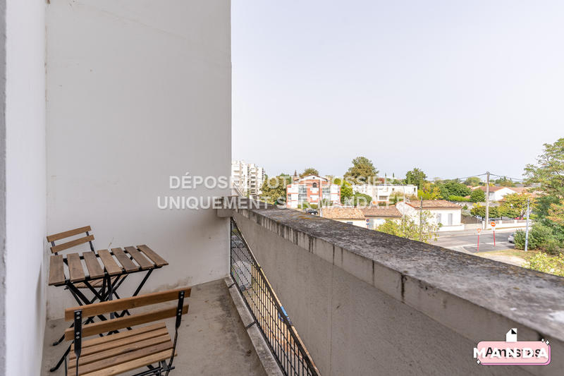 Chambre - 10 m² - 4 pièces