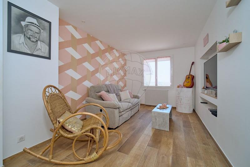 Maison - 180 m² - 6 pièces