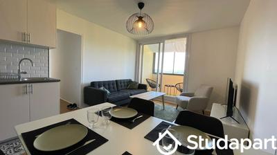 Chambre - 14 m² - 1 pièce