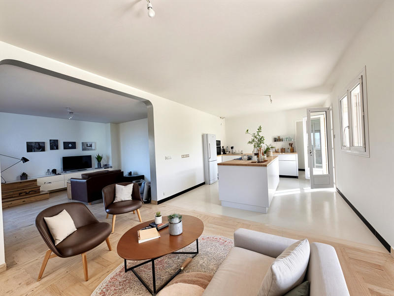 Maison - 297 m² - 11 pièces