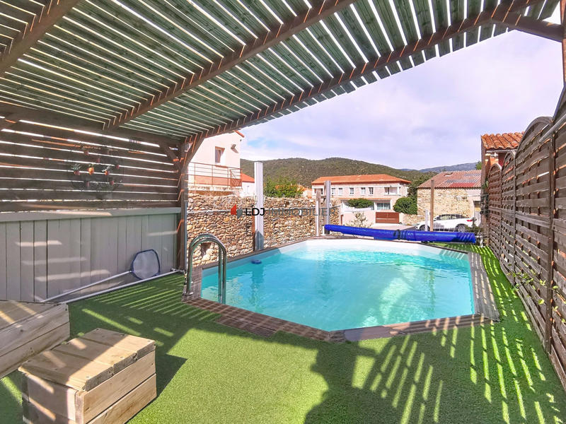 Maison - 196 m² - 5 pièces