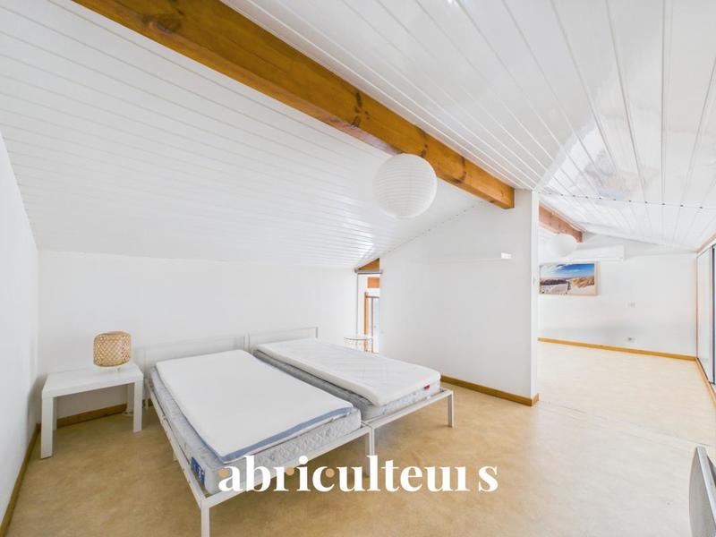 Appartement ancien - 75 m² - 3 pièces