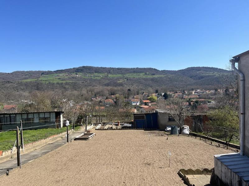 Maison - 102 m² - 4 pièces