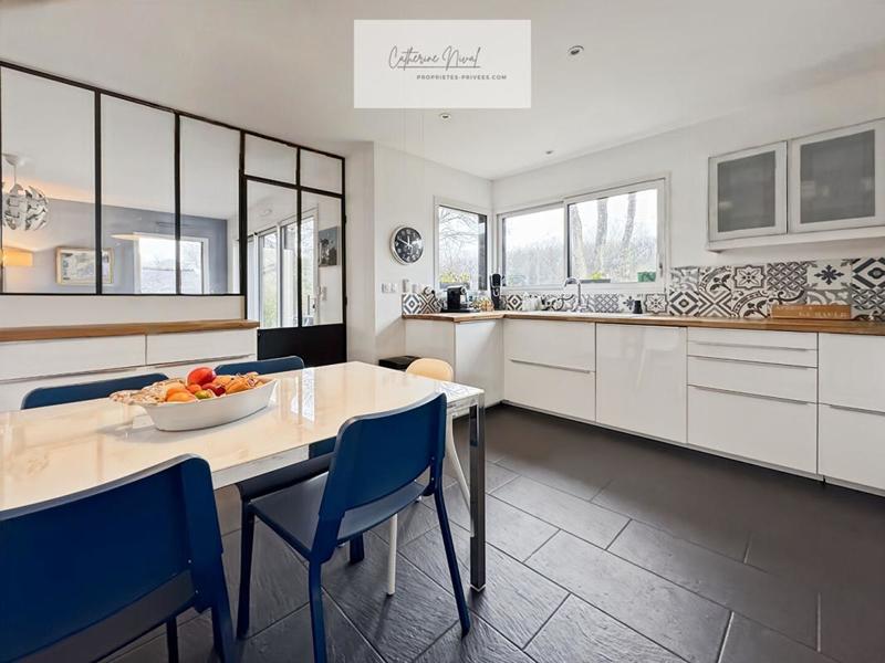 Maison - 177 m² - 9 pièces