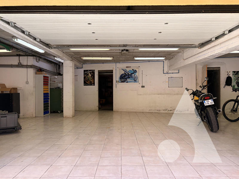 Villa - 240 m² - 6 pièces