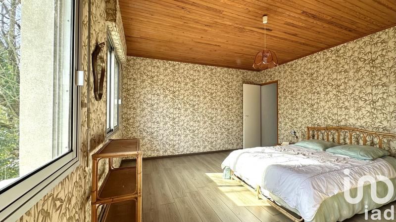 Maison - 260 m² - 9 pièces