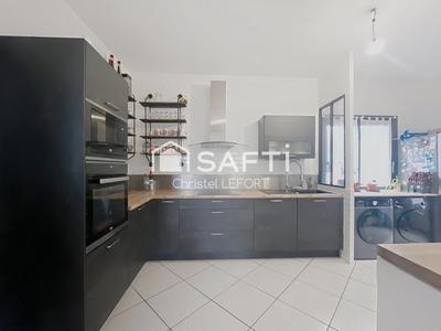 Maison de ville - 100 m² - 5 pièces