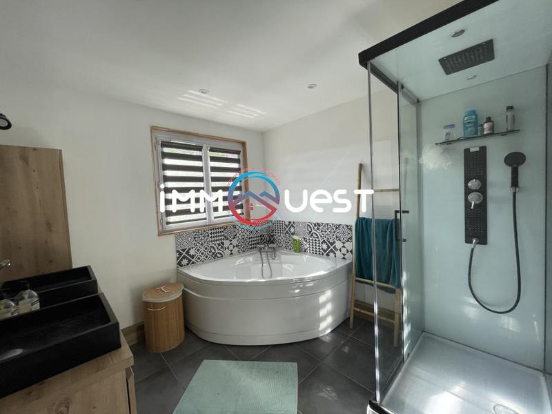 Maison - 120 m² - 4 pièces