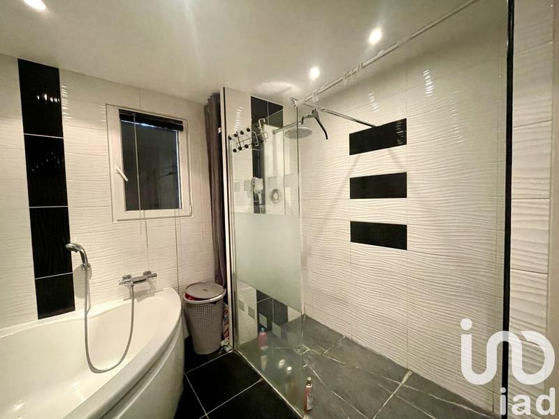 Maison - 88 m² - 4 pièces